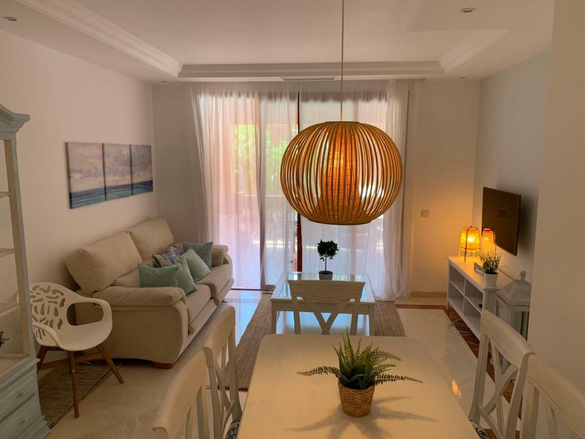 Beachside Apartment In Marbella Exterior foto